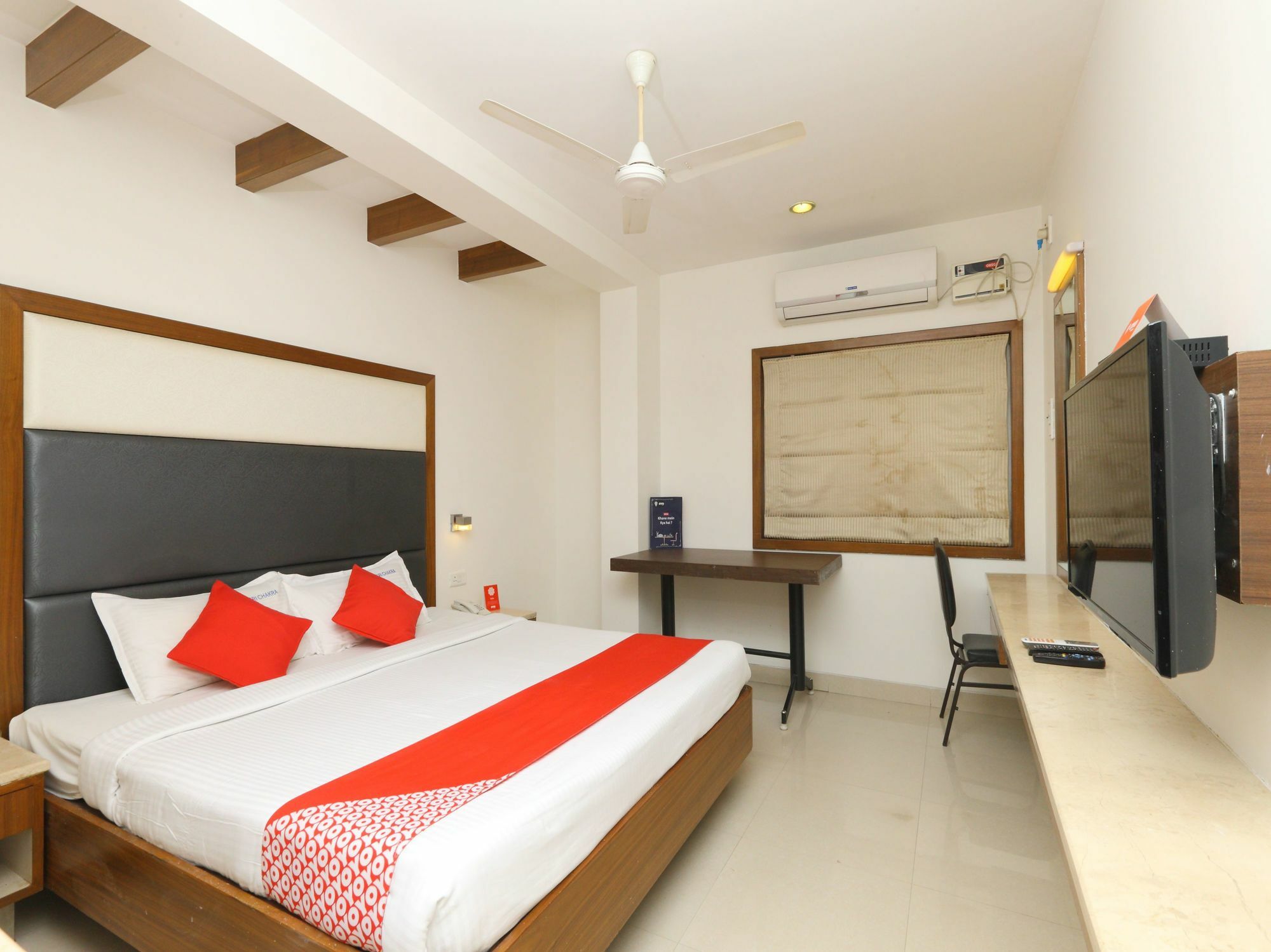 Hotel Oyo 683 Sri Chakra Chennai