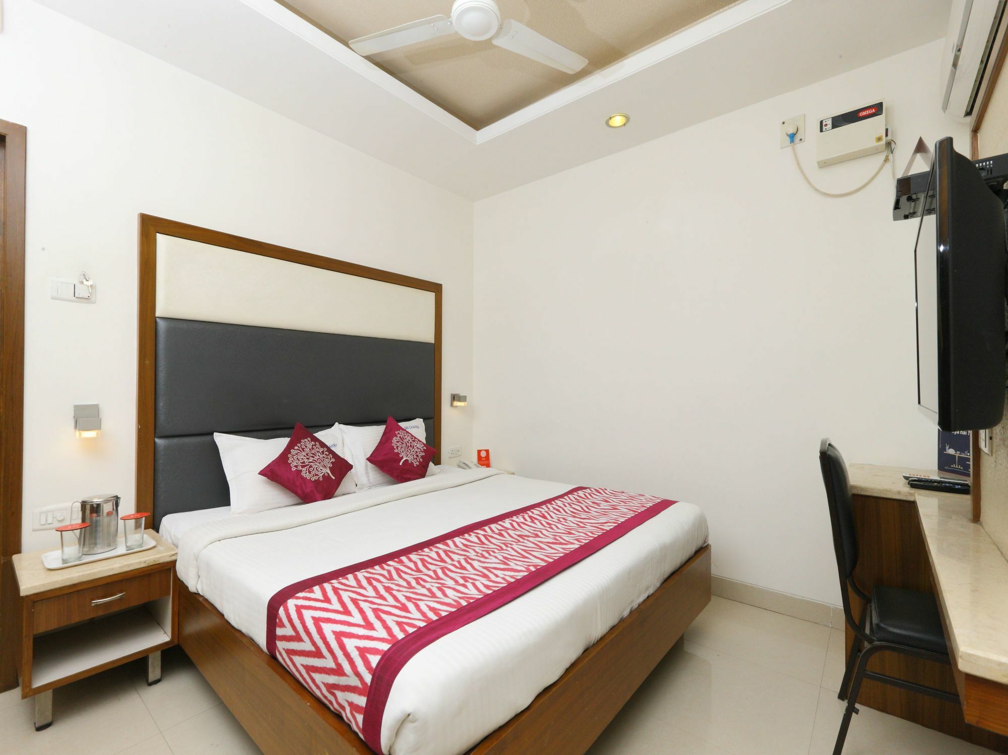 Oyo 683 Sri Chakra Hotel Chennai